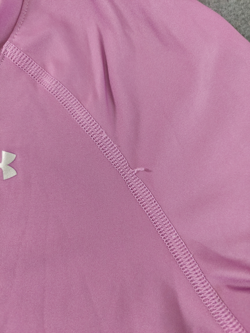 UNDER ARMOUR HeatGear Fitted Short Sleeve Athletic Pink Tee Shirt Small - Picture 8 of 8